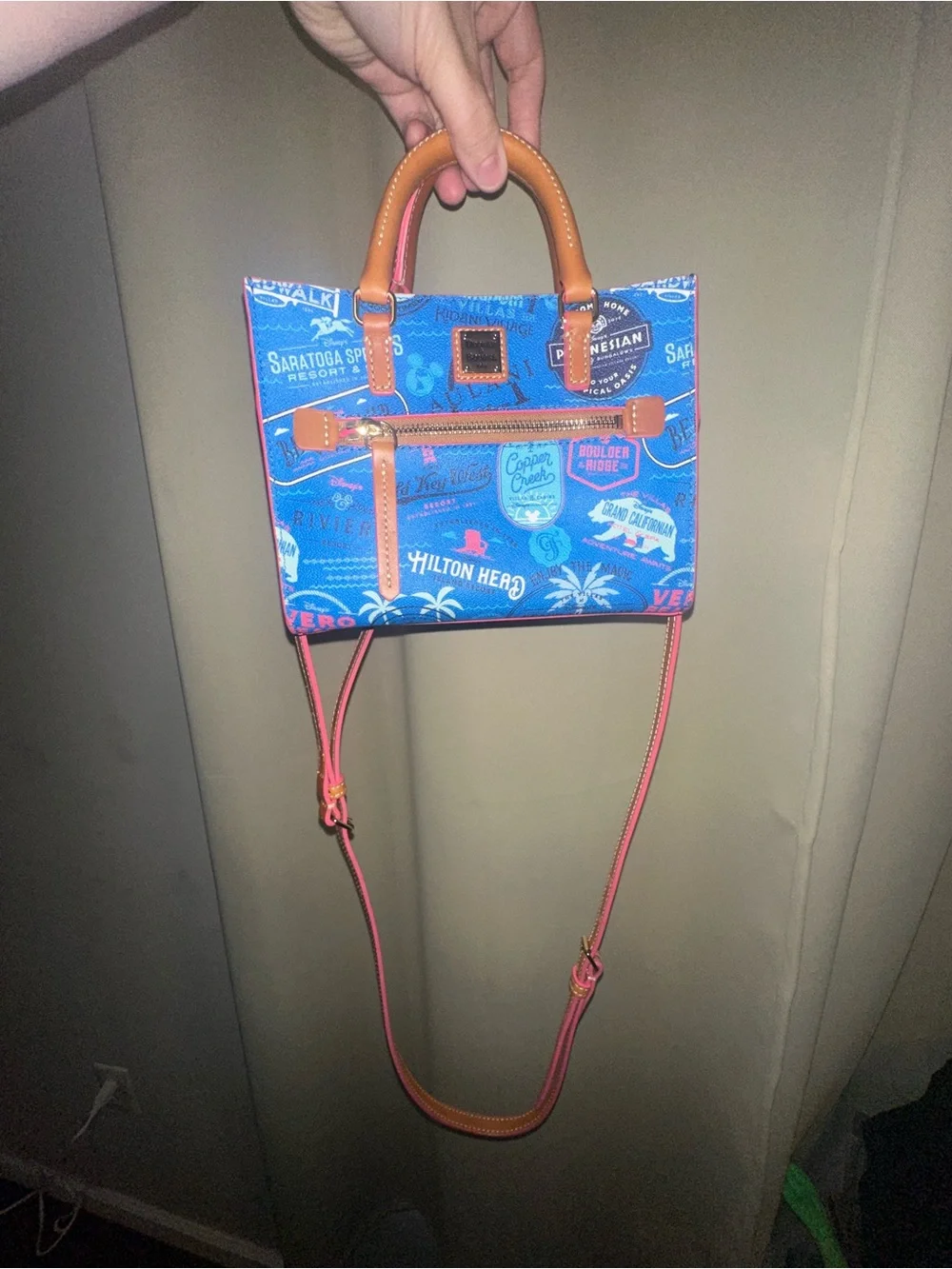 Dooney & Bourke 2022 Disney Vacation Club DVC Crossbody